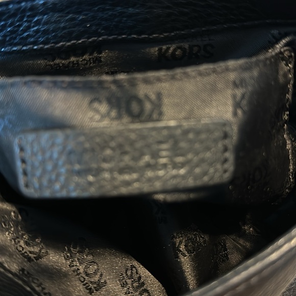 Michael Kors Black Pebbled Leather Cross Body Bag Excellent Condition - Picture 5 of 5